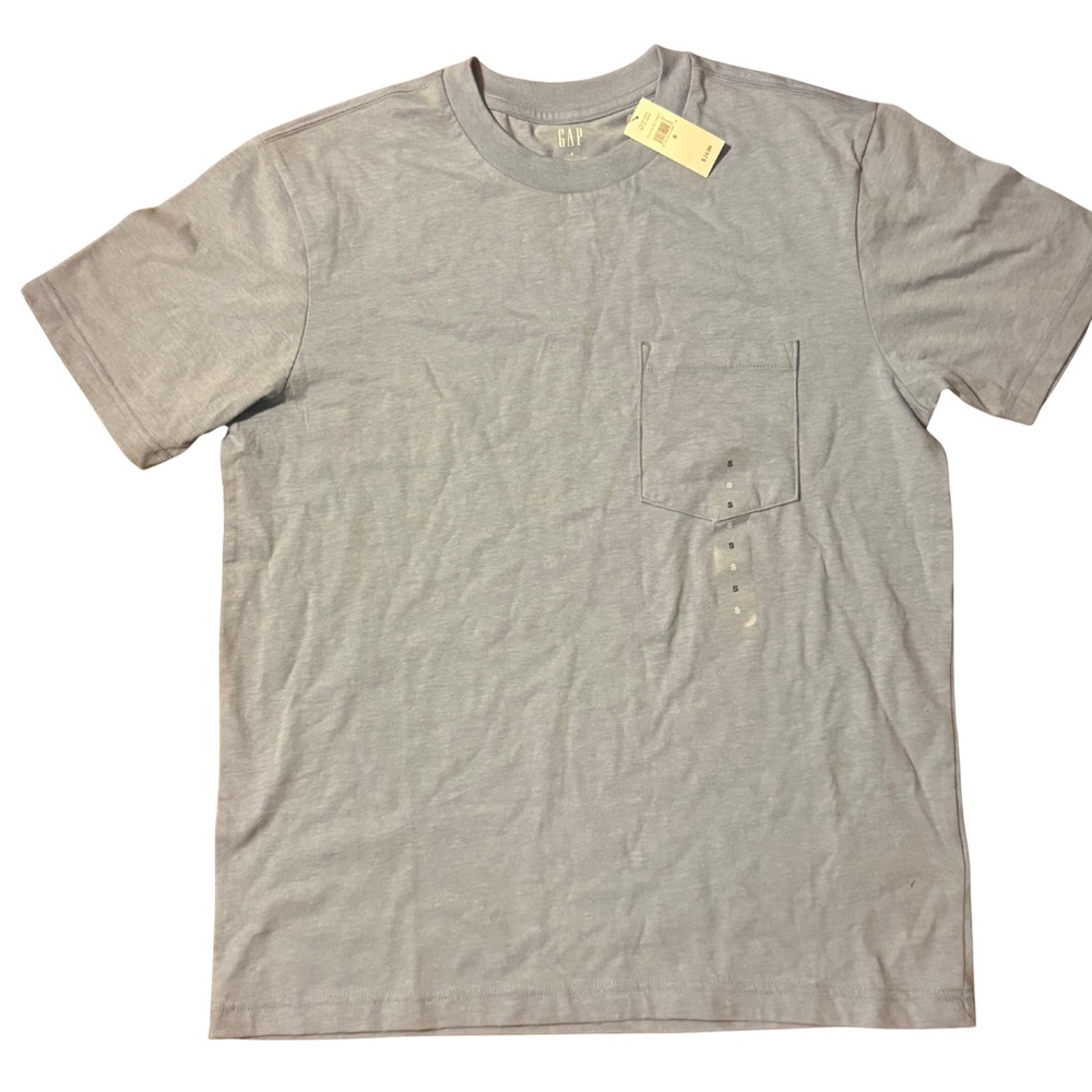Gap Men’s Everyday Soft Original Pocket Crew Shirt Size Small NEW WITH TAGS
